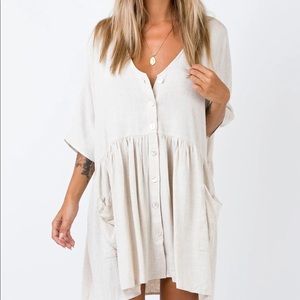 Princess Polly Flowy Pocket Dress !